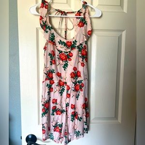 NEW Roxy Romper 🍓